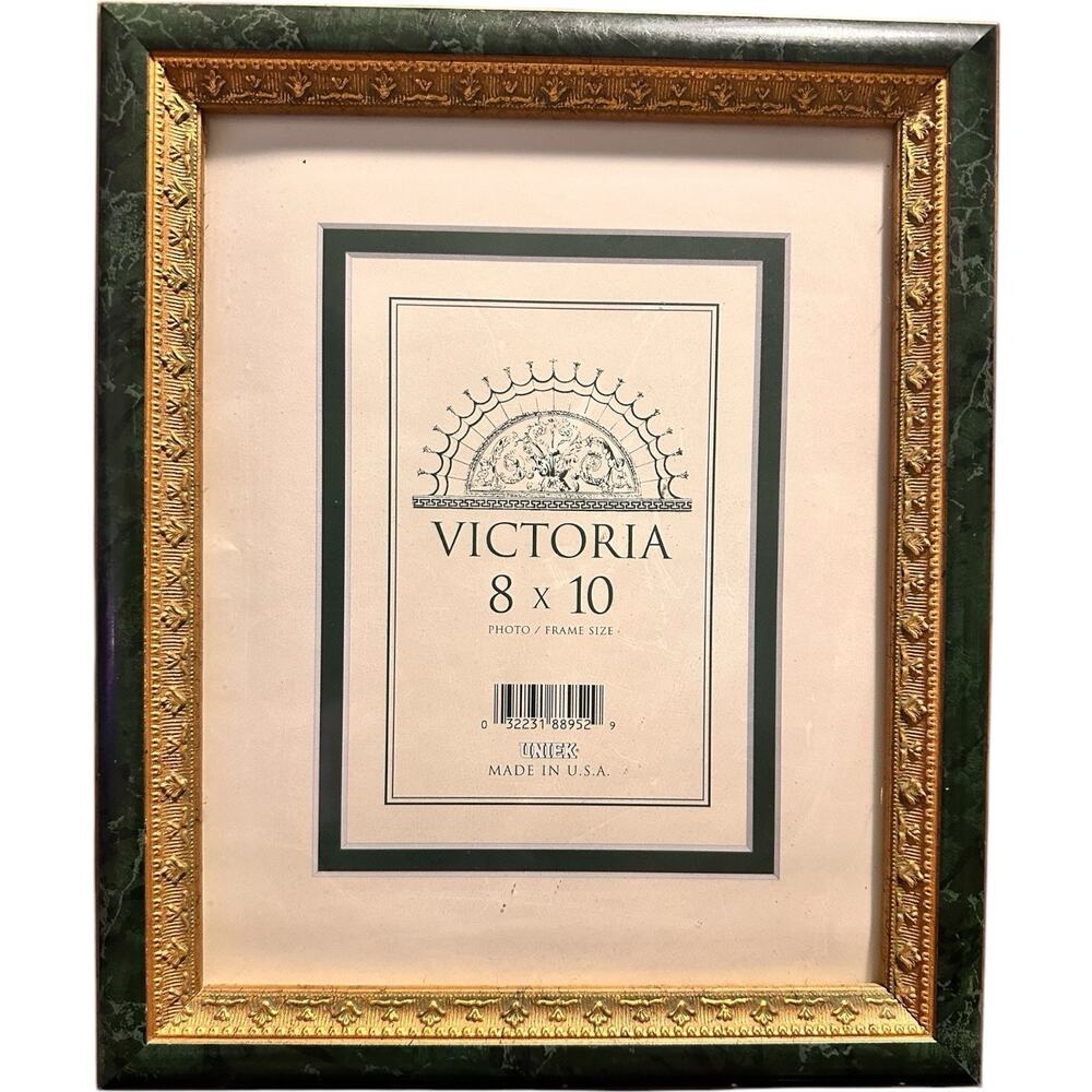UNIEK Ornate Green Gold Victorian Wood 8 X 10” Free Standing Picture Frame USA
